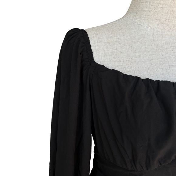 Off-the shoulder Black Romper Back Bow-tie - Picture 4 of 4